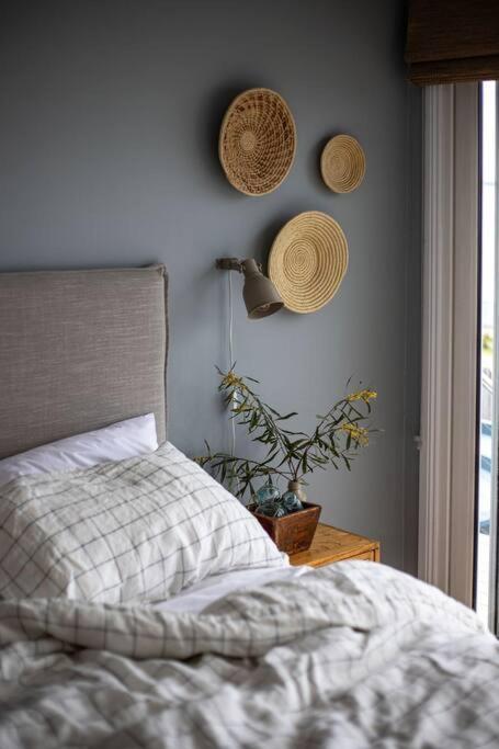 Bruny Boathouse Bed and Breakfast Alonnah Exteriör bild