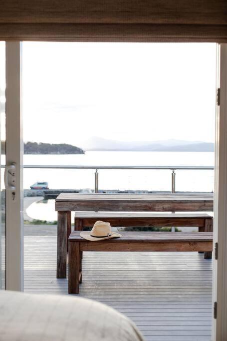 Bruny Boathouse Bed and Breakfast Alonnah Exteriör bild